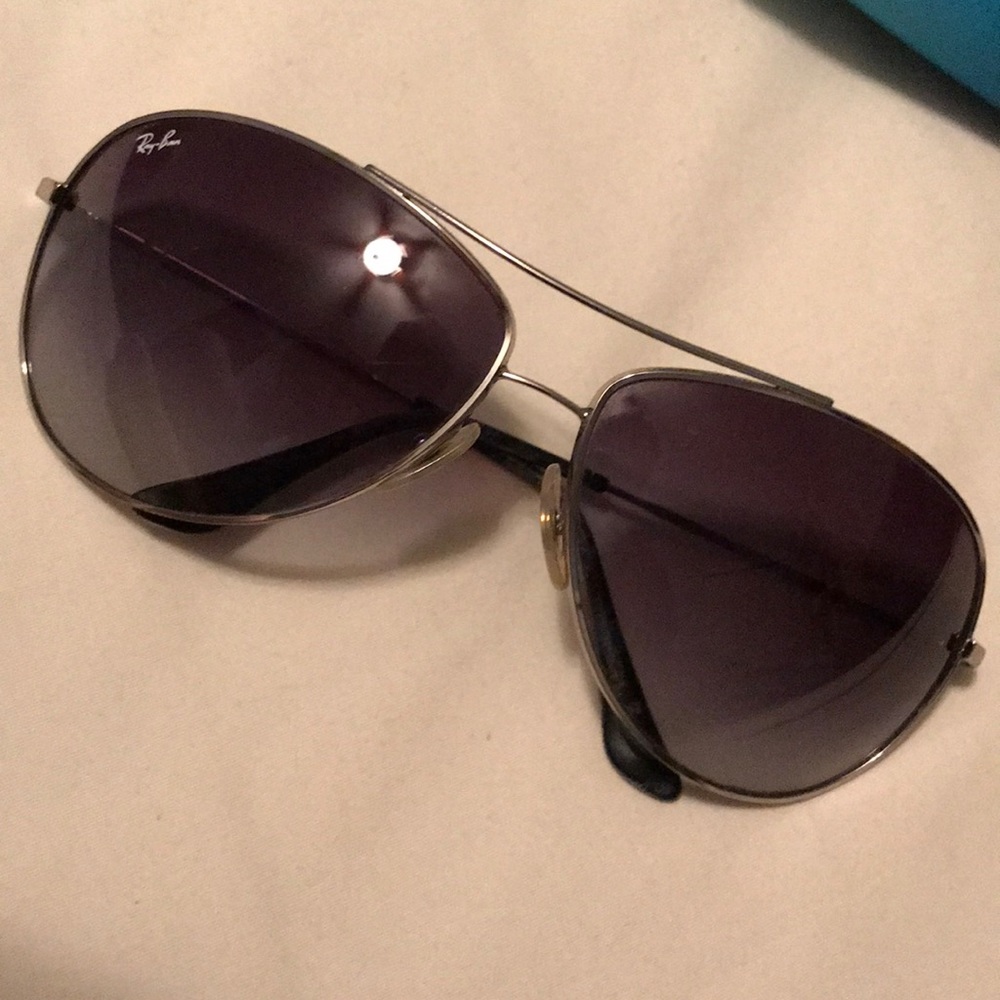 Ray Bans sun glasses